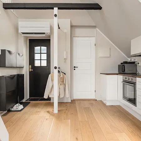 Top-floor W/ Private Patio And Work Space * ברגן